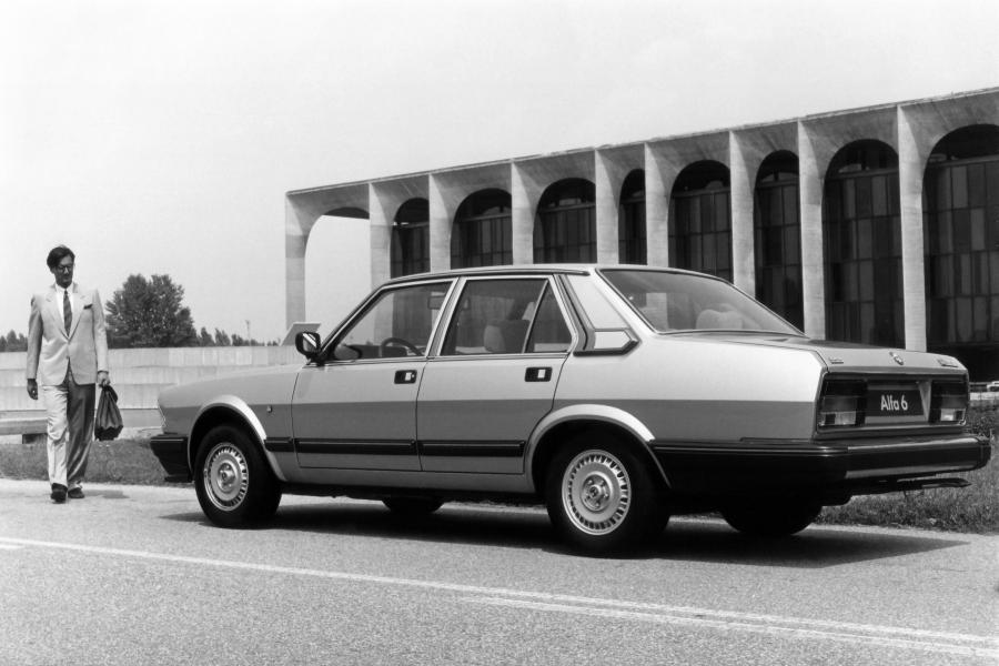  Alfa Romeo Alfa 6 (119) 1983 года  (фото 6 из 17)